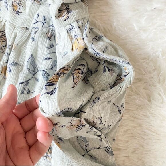 UO Kimchi Blue Floral Romper - Picture 3 of 6